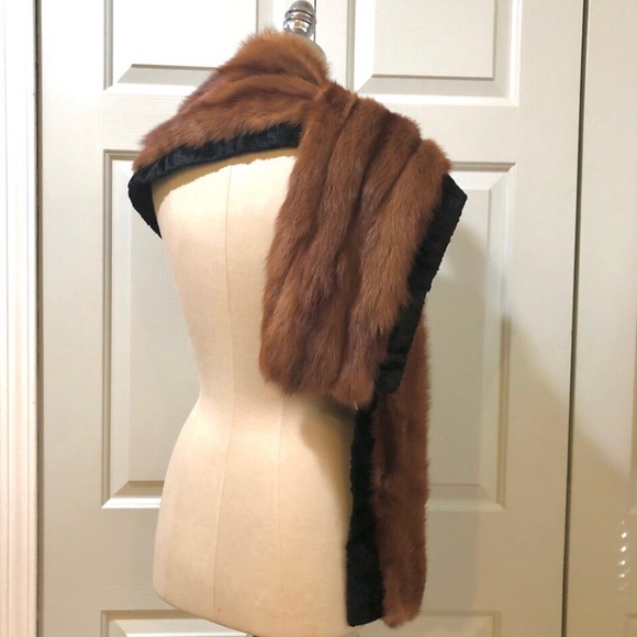 Vintage ‘40s Mink Velvet Trim Silk Lined Scarf Wrap Size 8 X 77 - Picture 5 of 13